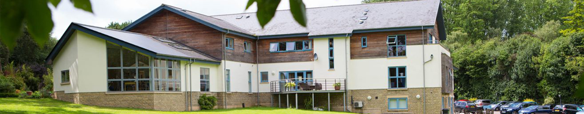 banner image of hospice building