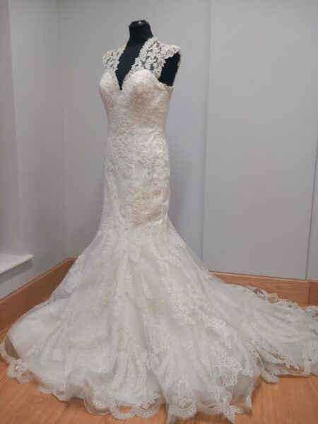 Bridal Gown Pop-Up Sale Dress 3